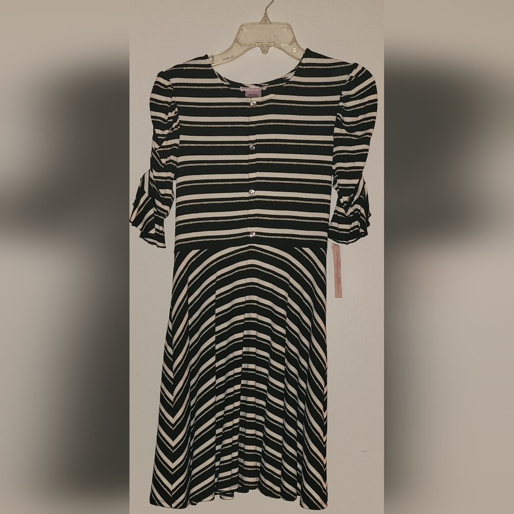 NWT BIG GIRLS BLACK AND WHITE DRESS SIZE 16